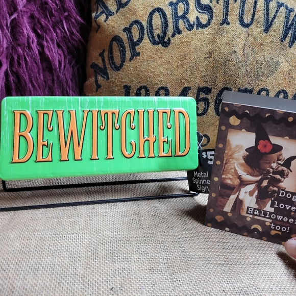 NWT lot of 2 Halloween signs for decorations a double sided metal spinne - Picture 4 of 9